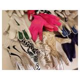 Misc Sport Gloves  - Retail: $0