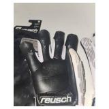 Reusch Adult Attrakt Freegel Silver Finger Support Goal Keeper Gloves  - Retail: $90