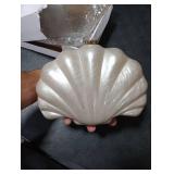 YJKIS Women Pearl Shell Acrylic Clutch Shell Purse Chain Shoulder Bag Ladies Wedding Clutch Prom Evening Handbag, Pearl