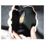 YJKIS Women Pearl Shell Acrylic Clutch Shell Purse Chain Shoulder Bag Ladies Wedding Clutch Prom Evening Handbag, Pearl