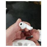 JBL Vibe Beam - True Wireless JBL Deep Bass Sound Earbuds, Bluetooth 5.2, Water & Dust Resistant, Hands-free call with VoiceAware, Up to 32 hours of battery life (White)