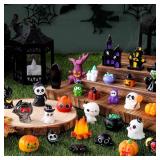 50pcs Halloween Mini Resin Figures 50 Styles Tiny Resin Figurines Little Small Figures to Hide Pumpkin Ghost Skull Miniatures Bulk for Halloween Party Favors Bag Fillers Garden Dollhouse Decor - Retai