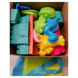 Collapsible Beach Toys for Kids Toddlers, Collapsible Sand Bucket and Shovels Set with Mesh Bag, Travel Sand Castle Building Kit, Sandbox Toys, Foldable Beach Essentials for Toddlers Kids Age 3-10