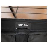 Express Columnist Skinny Mid Rise Pants Size Med & 8R