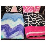(4) Beach Towels