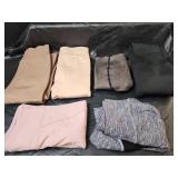 (4) Womens Thermal Footed Leggings and  (2) Capri Leggings