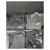 Nike Athletic Wear - Pants and Leggings Size Small/Medium