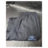 Nike Athletic Wear - Pants and Leggings Size Small/Medium