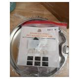 Dianu Stainless Steel Pet Water Fountain - Retail: $25