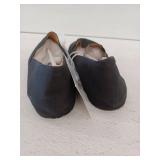 Amazon Essentials Womens Casual Slip-On Canvas Flat, Black, 13