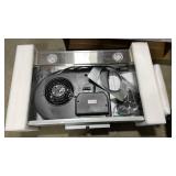 Vissani 30 in. 320 CFM Convertible Under Cabinet Range Hood in Stainless Steel - Retail $180