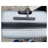 IT LUGGAGE - Great Hard Case Suitcase - Grey comes as pictured IT LUGGAGE - Great Hard Case Suitcase - Grey comes as pictured