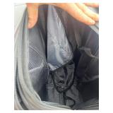 IT LUGGAGE - Great Hard Case Suitcase - Grey comes as pictured IT LUGGAGE - Great Hard Case Suitcase - Grey comes as pictured