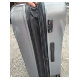 IT LUGGAGE - Great Hard Case Suitcase - Grey comes as pictured IT LUGGAGE - Great Hard Case Suitcase - Grey comes as pictured
