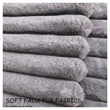 2 Pack 26x26 Pillow Cover Velvet Pillow Covers, Faux Fur Square Throw Pillow Covers for Living Room Decorations Throw Pillow Case, Throw Pillow Cover Cushion Cover for Home Sofa Bedroom Car, Grey