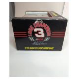 1995 Racing Champions 1:24 Scale Pit Stop Show Case NASCAR Dale Earnhardt #3