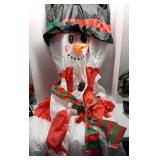 8 FT Christmas Inflatables Yard Decorations Snowman Outdoor, Giant Christmas Blow Ups Outdoor Decor Waterproof with Built-in Bright LED Lights for Yard Garden Patio Lawn  ( plugged in seems to be work