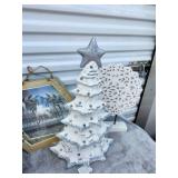 White Christmas Decor Set with Snowflake and Tree
