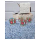 Holiday Poinsettia Drinking Glass Set