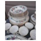 Floral Pattern Fine China Dinnerware Set