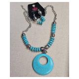 Turquoise and Silver Circle Pendant Jewelry Set Turquoise and Silver Circle Pendant Jewelry Set