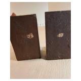 Hand-Painted Decorative Metal Parrot Bookends