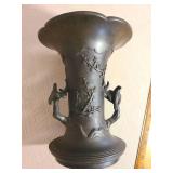 Antique Japanese Bronze Vase 6in tall