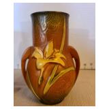 Roseville pottery Zephyr Lily vases set, excellent condition, 6in tall, plus 2 wooden lifts