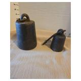 Two vintage weights, total of 10 lbs.