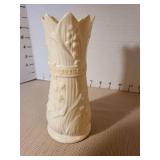 Belleek crown top vase 40s-50s, 6.5in tall