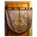 Elegant Chinese silk embroidered wall hanging