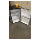 Bodega Refrigerator Cooler Model CR85X 12V (hardwire Kit sold separately) damage on top left corner - Retail: $0