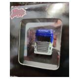 1/87 Malibu International Scania R470 Semi Scale In Display Case - Case Cracked