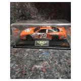 Tony Stewart #20 Home Depot Revell NASCAR 1:24 Scale - Retail: $35