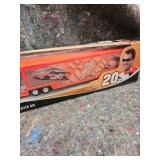 Nascar Winners Circle Tony Stewart 20 1:64 Home Depot Tractor Trailer Rig Set - Retail: $25