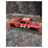 1998 Revell 1:24 Diecast Nascar Tony Stewart Small Soldiers Shell Grand Prix 44 - Retail: $25