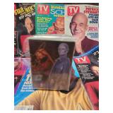 Vintage Star Trek TV Guide Collection with Farscape Cards - Retail: $45
