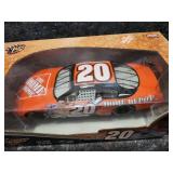 Tony Stewart 20 Home Depot / 2005 Chevrolet Monte Carlo 1/18 Th Scale - Retail: $50