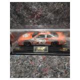2000 Tony Stewart Home Depot Rookie NASCAR 1:24 Diecast - Limited Edition - Retail: $75