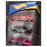 Hot Wheels Zoo 5-Car Gift Pack Special Edition - Retail: $25