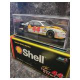 1998 Shell Pontiac #44 NASCAR Diecast Model Car 1:24 Scale - Retail: $75
