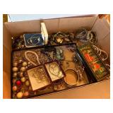 COSTUME JEWELRY FLAT- FRT