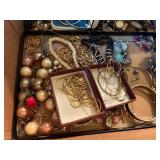 COSTUME JEWELRY FLAT- FRT