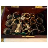 WOOD BOX W/ NAPKIN RINGS- FRT