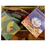 PACKAGES OF NAPKINS & KID BOOKS- FR