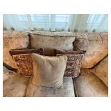 COUCH W/ 5 DECORATIVE PILLOWS 89" L X 38" D- FR