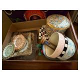 ASHTRAYS/ PLANTER/ TINS FLAT- FR