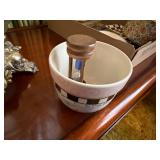 ASHTRAYS/ PLANTER/ TINS FLAT- FR