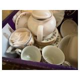 CHRISTMAS CHINA SET & MISCELLANEOUS GLASSWARE- FR