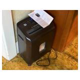 PEN & GEAR PAPER SHREDDER- FR